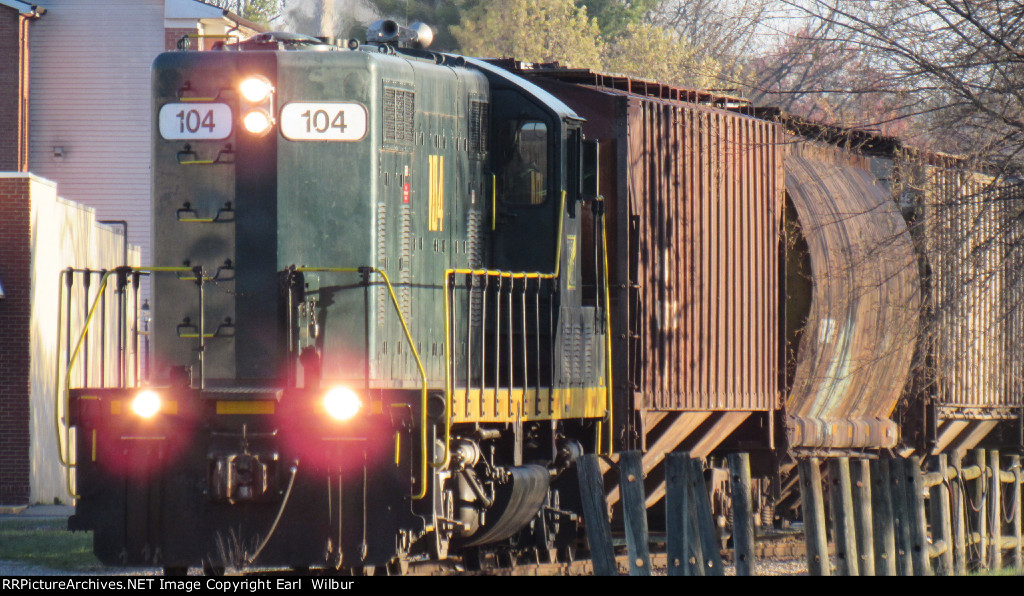 Ohio South Central Railroad (OSCR) 104